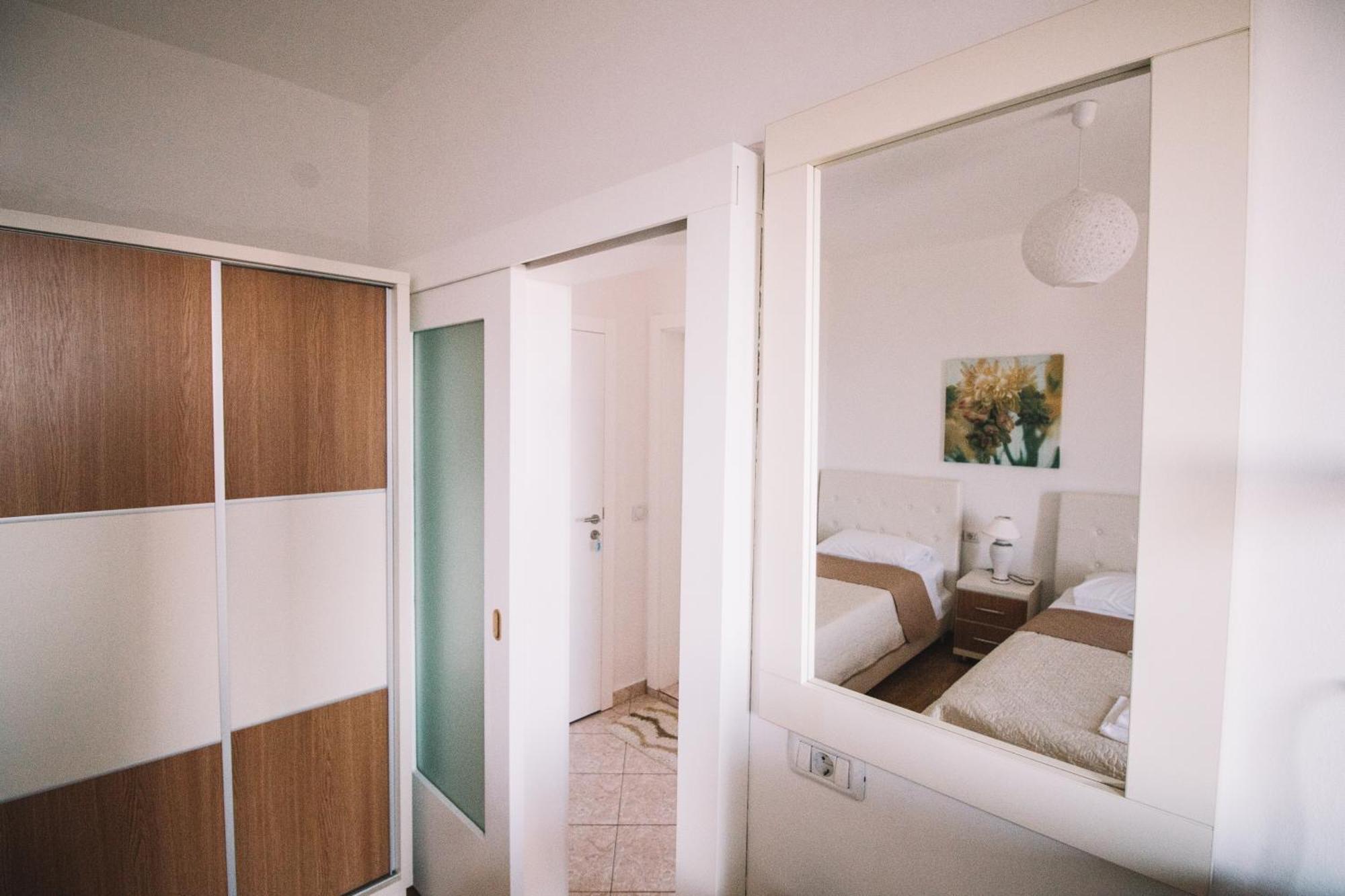 Apartments Hollaj أولتْسي المظهر الخارجي الصورة