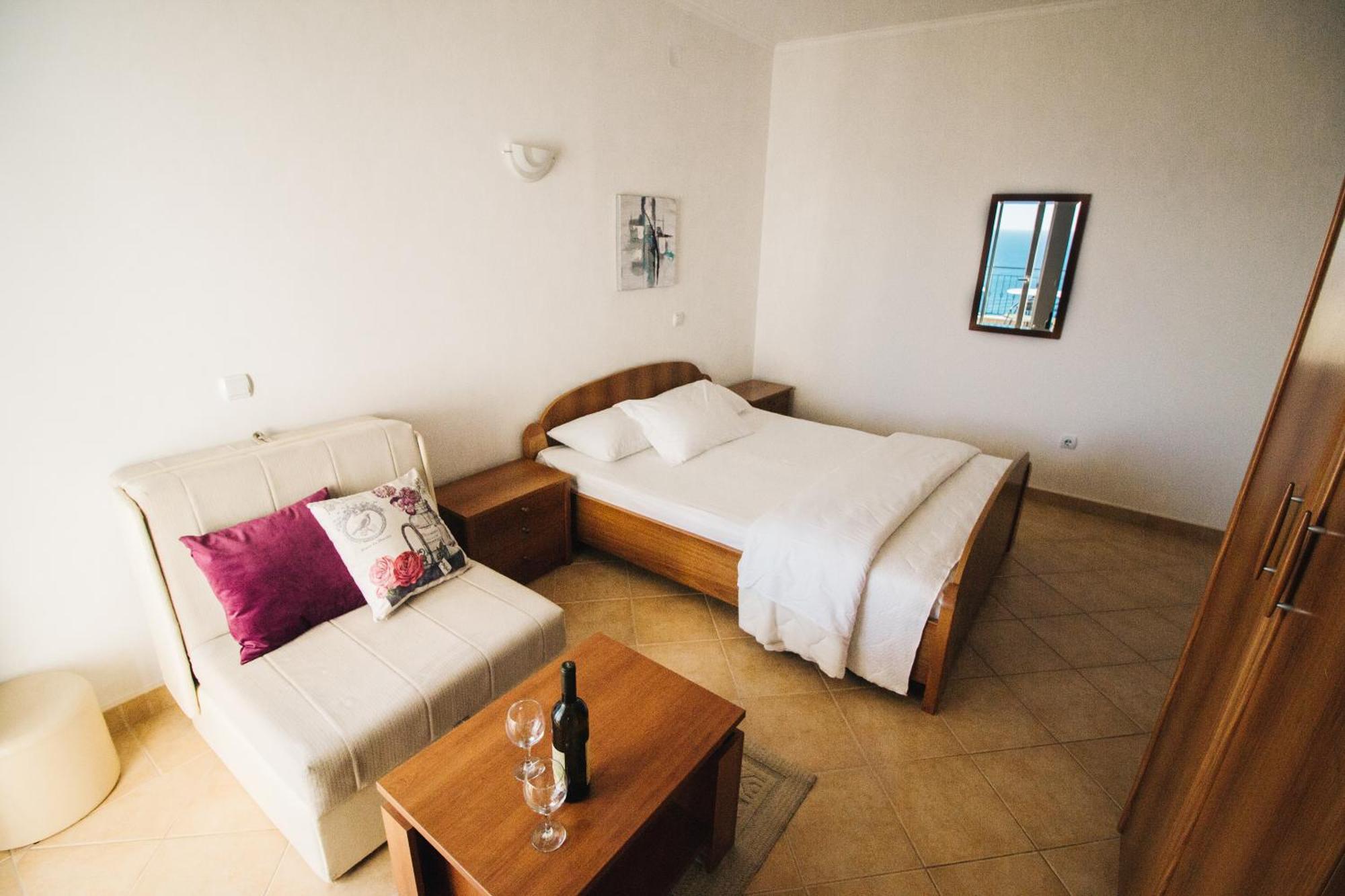 Apartments Hollaj أولتْسي المظهر الخارجي الصورة