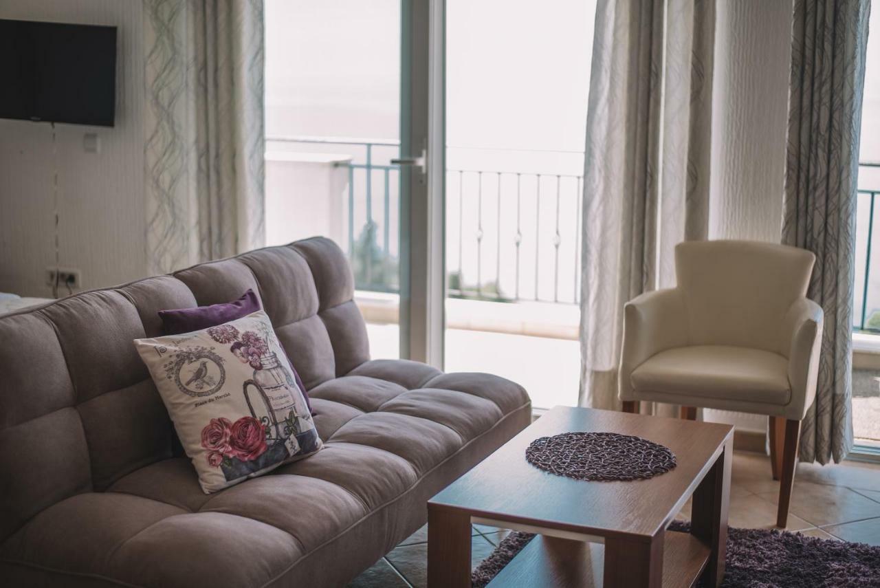 Apartments Hollaj أولتْسي المظهر الخارجي الصورة